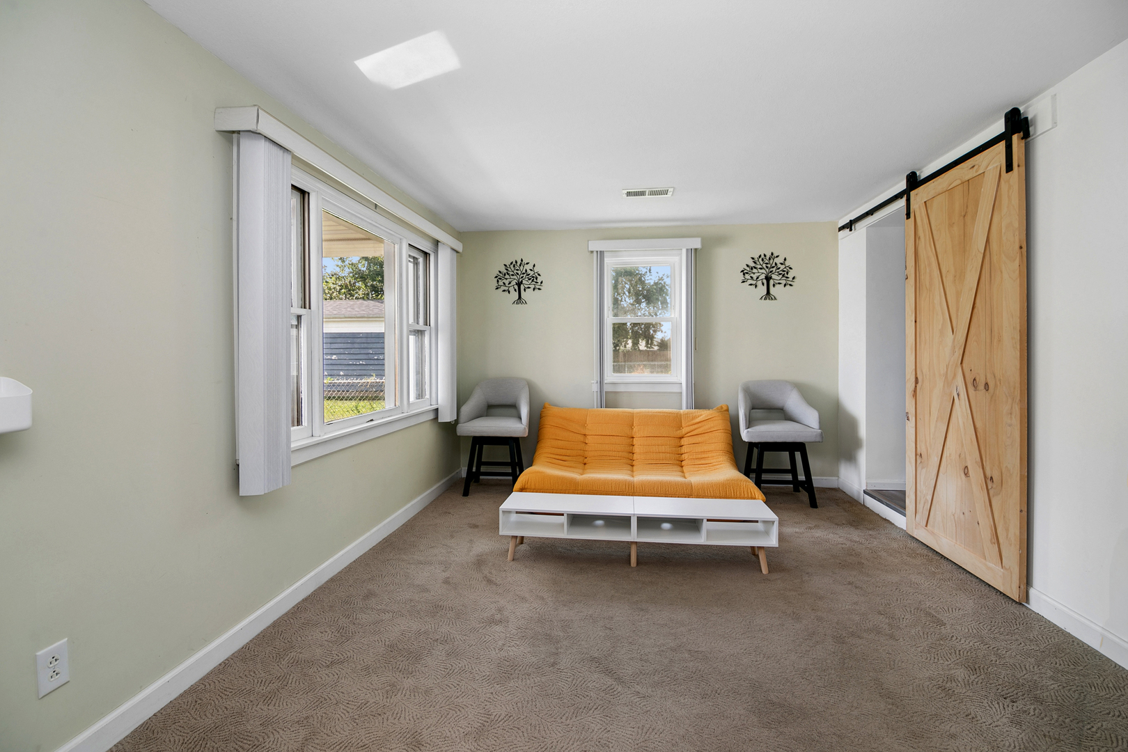 459 N Wabash Avenue Property Photo 6
