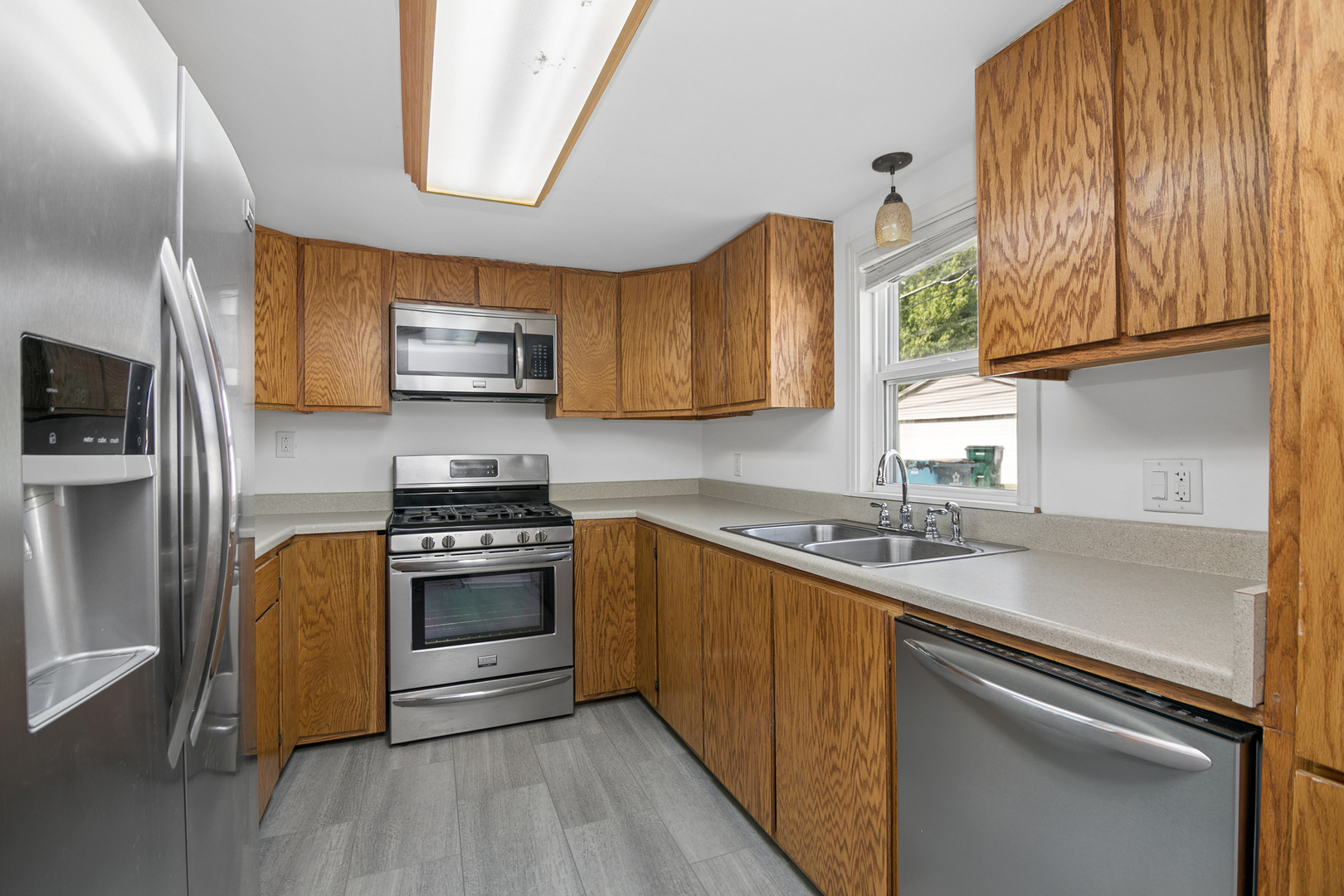 459 N Wabash Avenue Property Photo 9