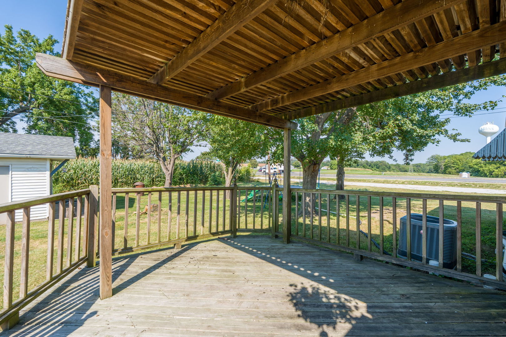 27 Suburban Heights Property Photo 26