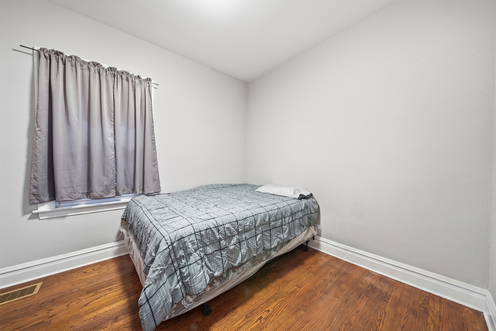 1601 S 51st Court Property Photo 10