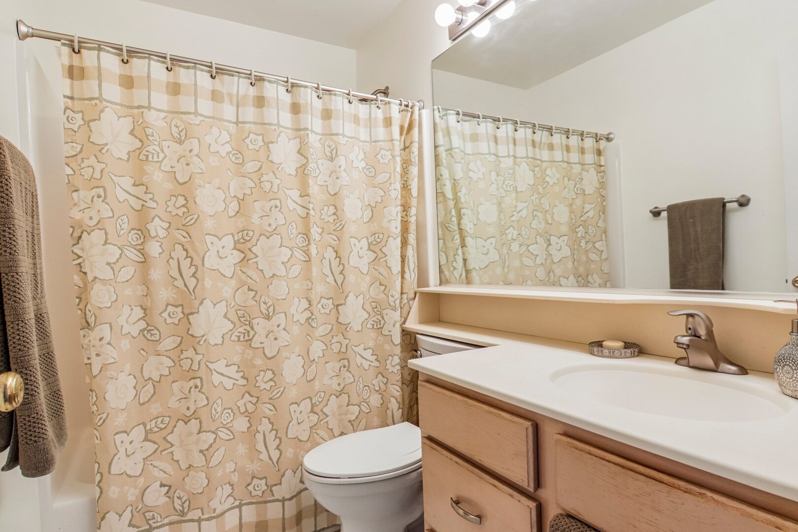 12751453 Property Photo 15