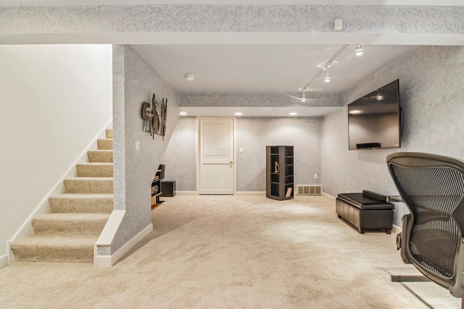 12751453 Property Photo 23
