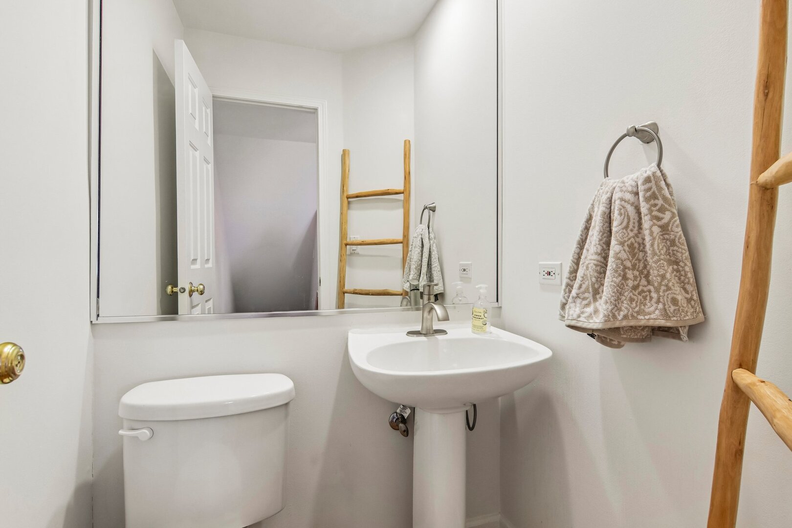 12751453 Property Photo 25