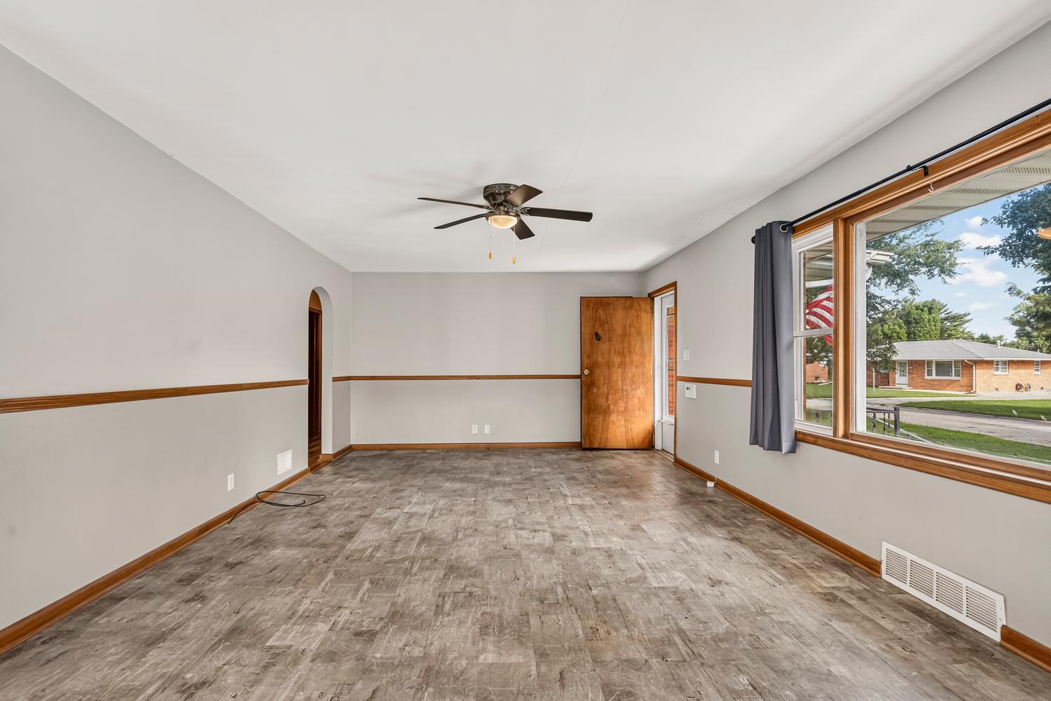 1217 Gertrude Avenue Property Photo 4