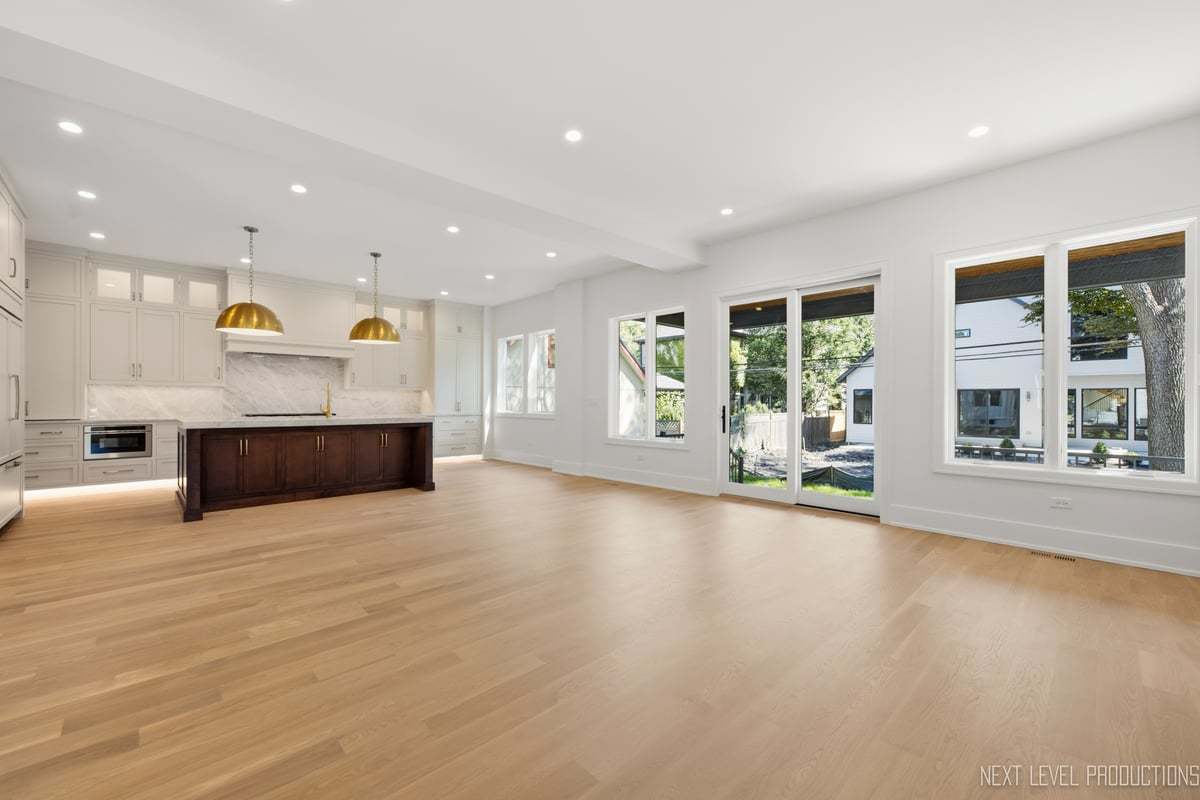 664 N Webster Street Property Photo 13