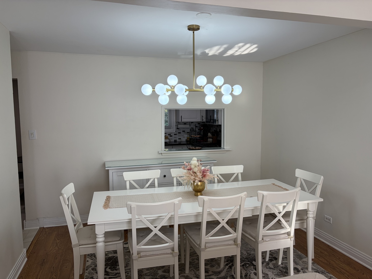 1125 Taunton Court Property Photo 9
