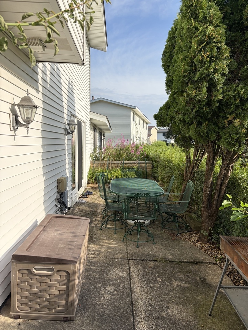 1125 Taunton Court Property Photo 42