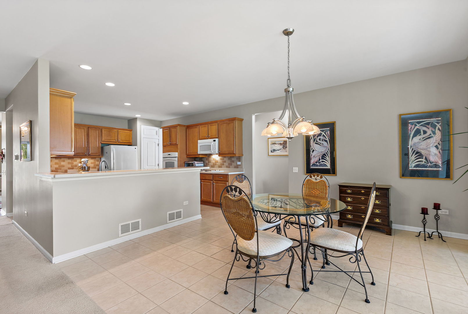 12801 Green Meadow Avenue Property Photo 9