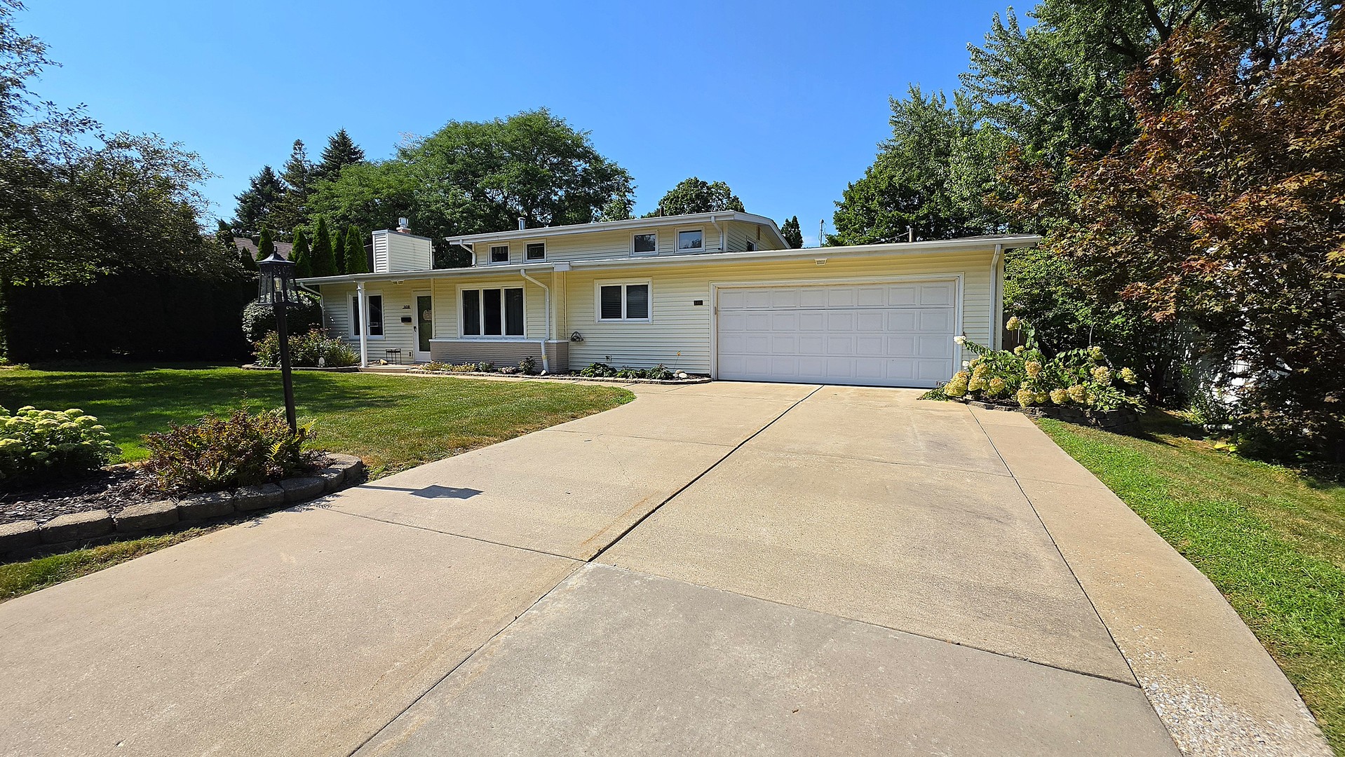 1410 Broadview Drive Property Photo 3