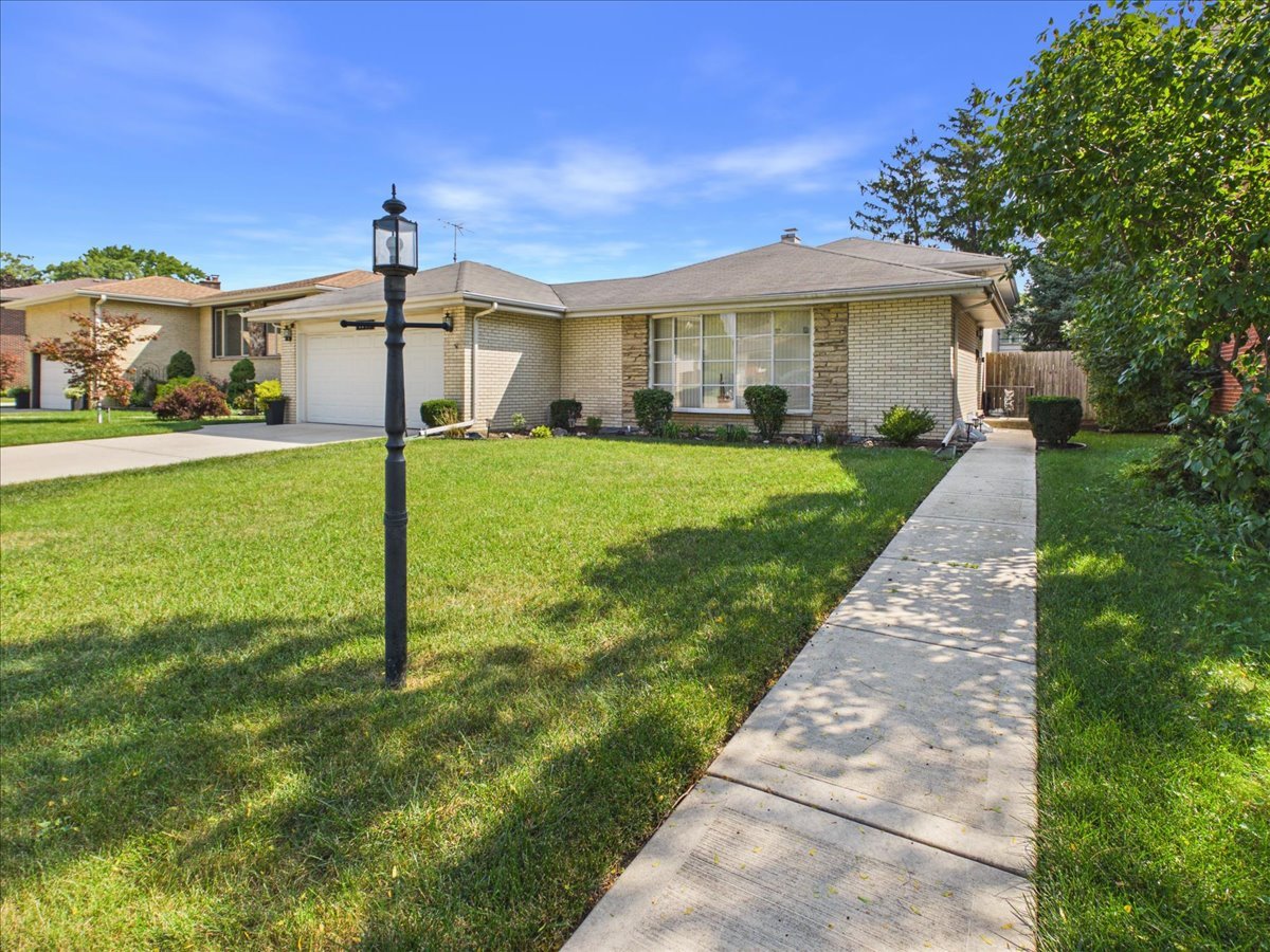 1511 Miami Lane Property Photo 1