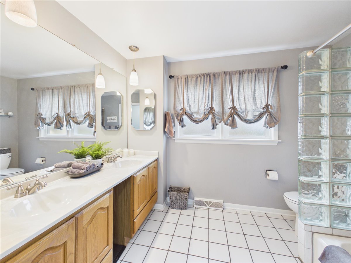 1511 Miami Lane Property Photo 11