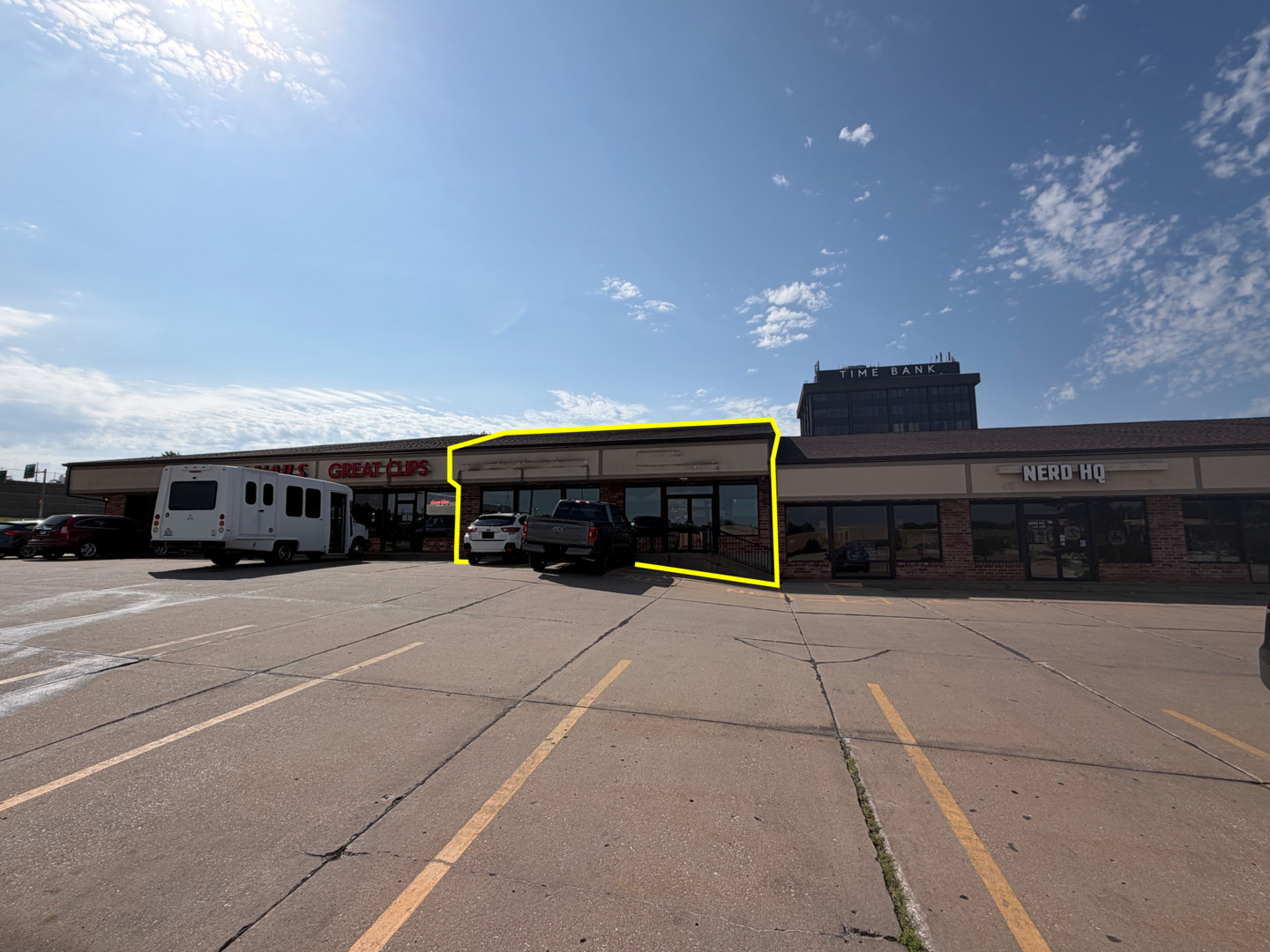 102 E Kimberly Road D-e Property Photo 1