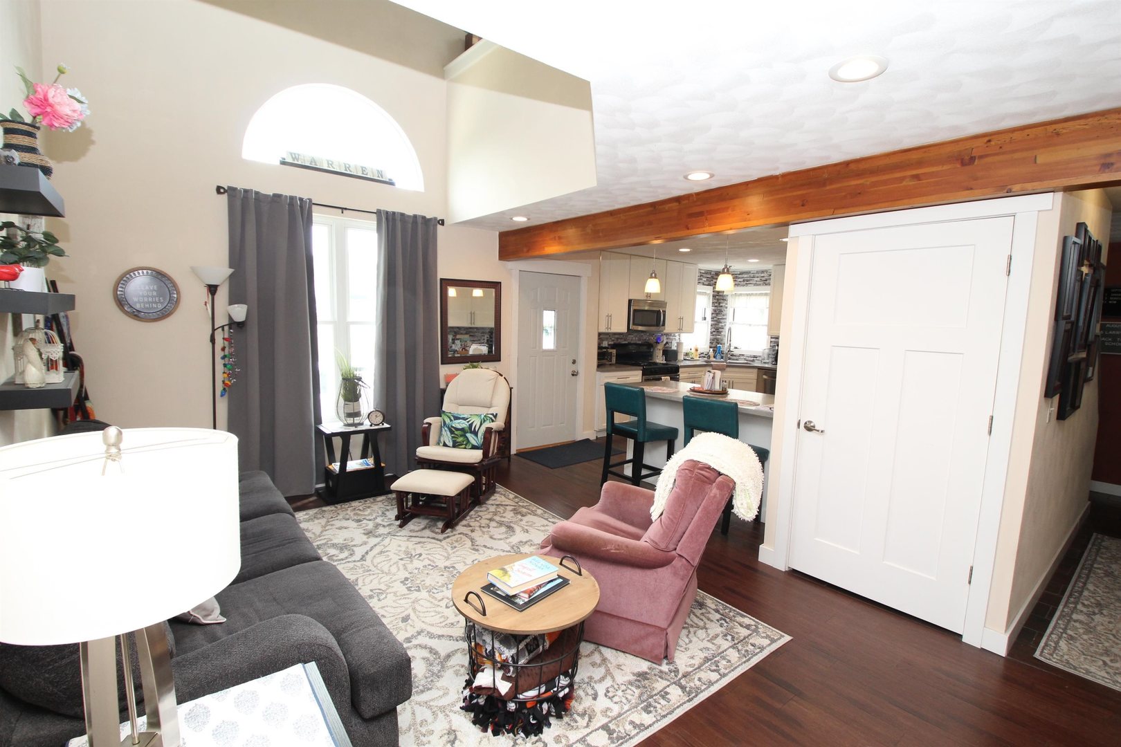 5592 Wickford Lane Property Photo 4