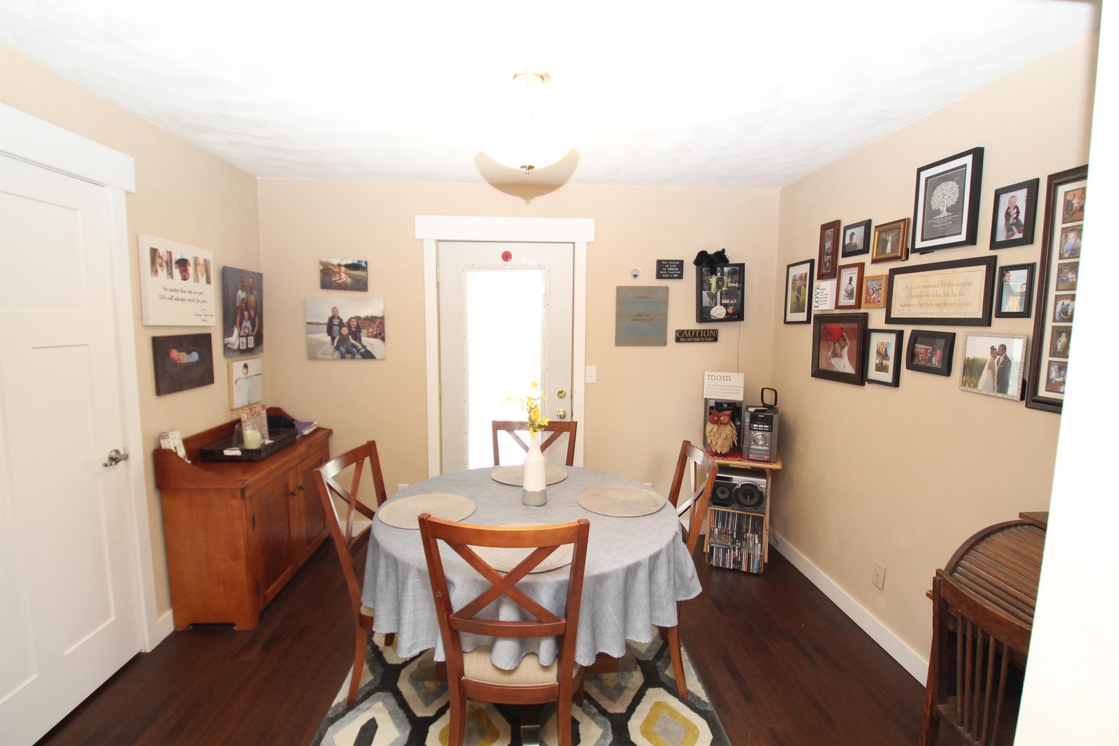 5592 Wickford Lane Property Photo 5