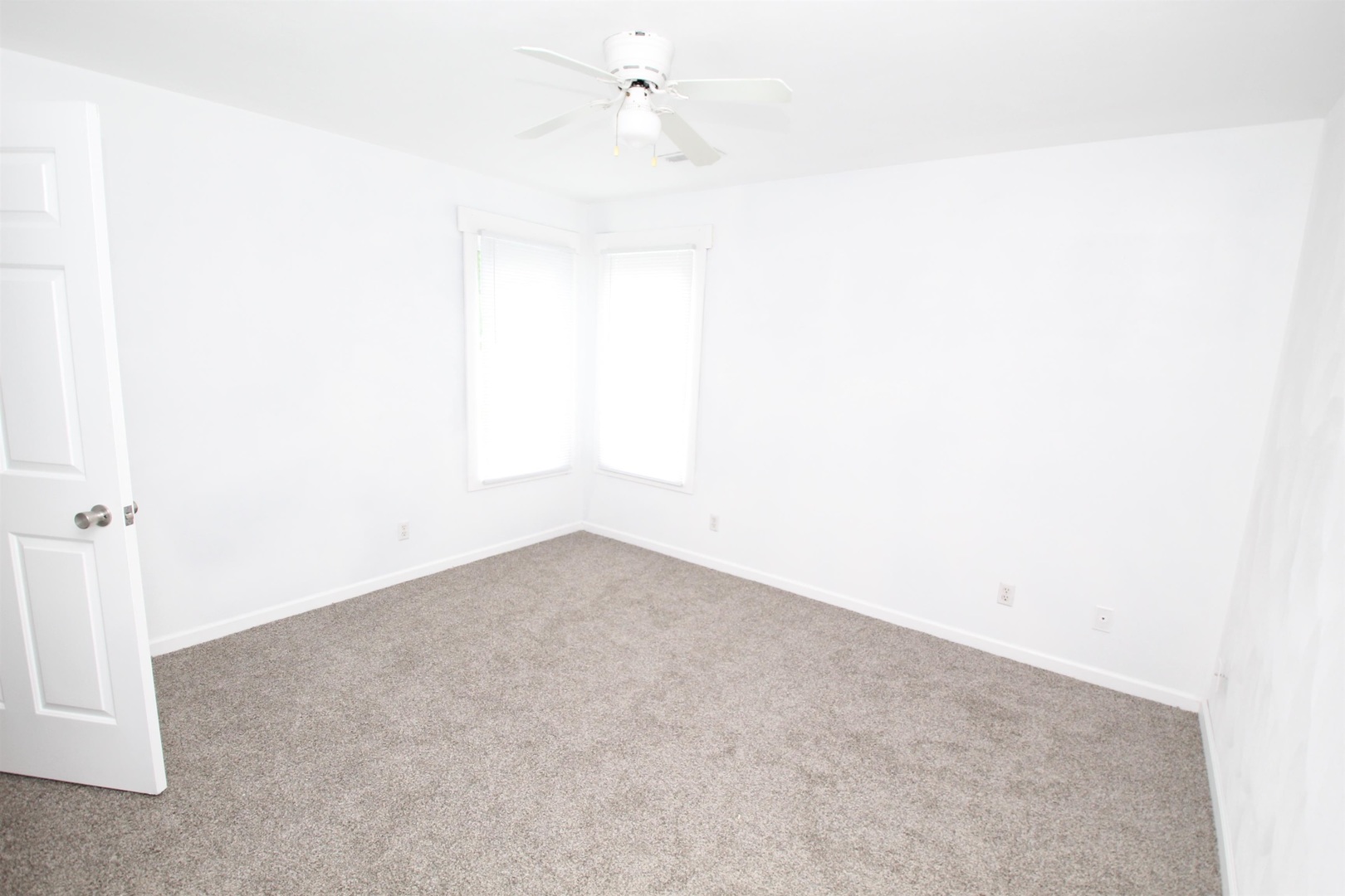5592 Wickford Lane Property Photo 12