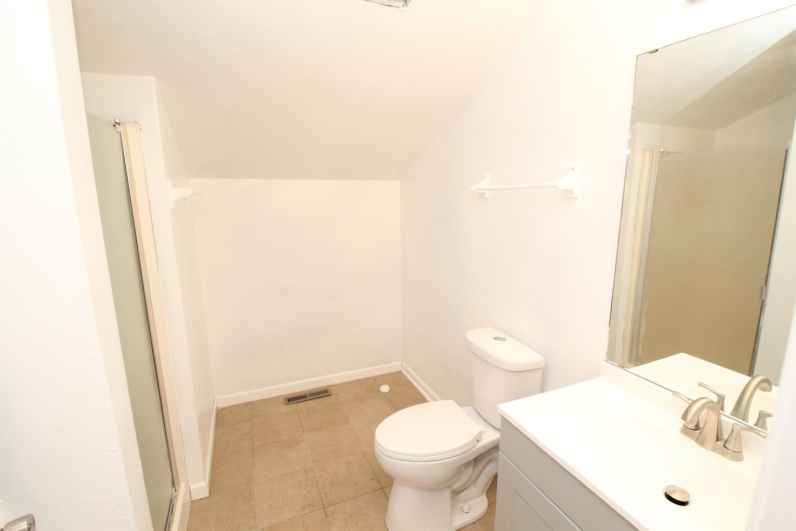5592 Wickford Lane Property Photo 16