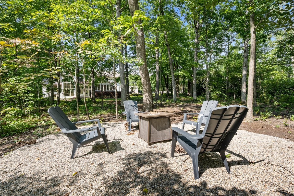 1221 Loch Lane Property Photo 41