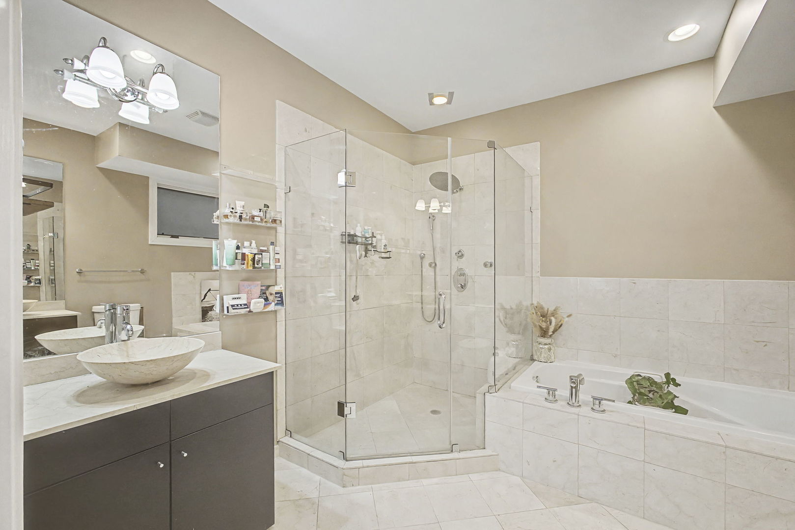 12751518 Property Photo 17