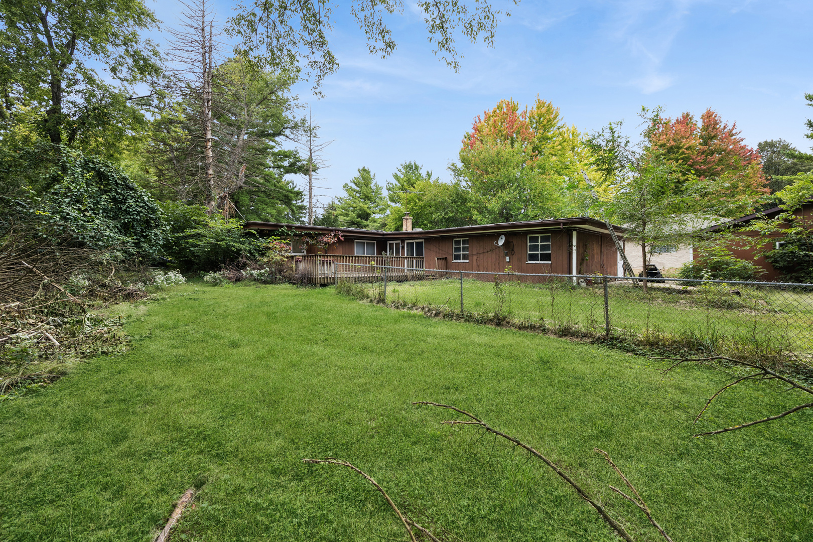 9041 Maple Avenue Property Photo 1