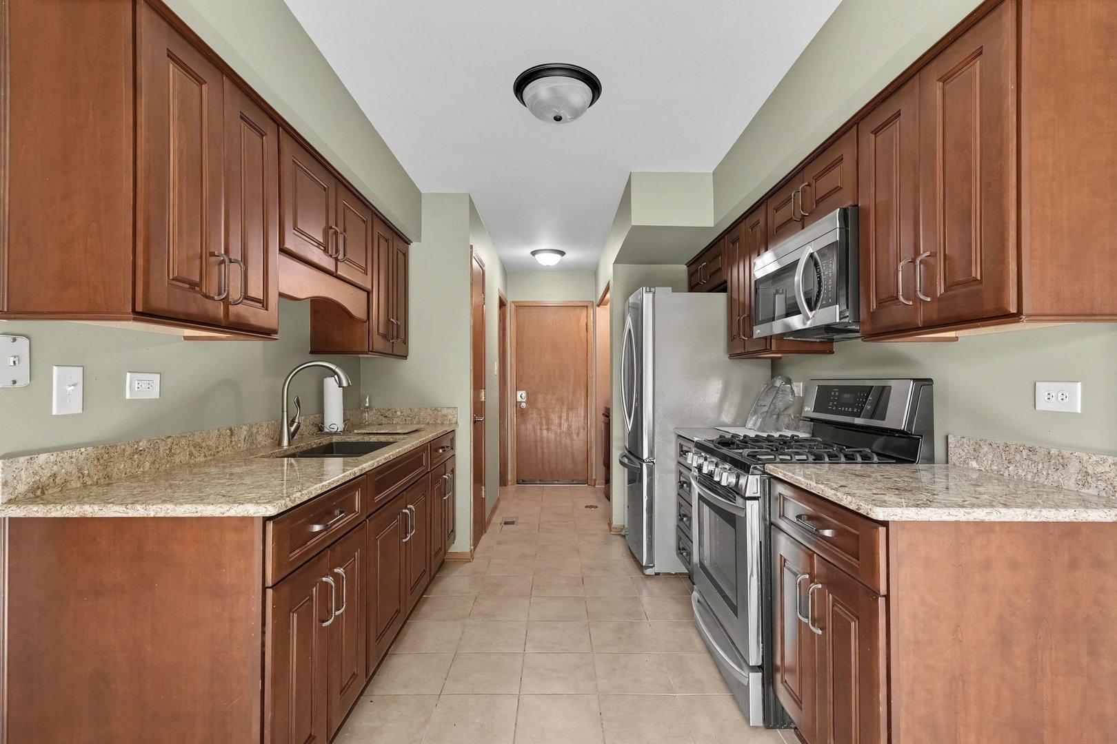 15645 Westminster Drive Property Photo 4