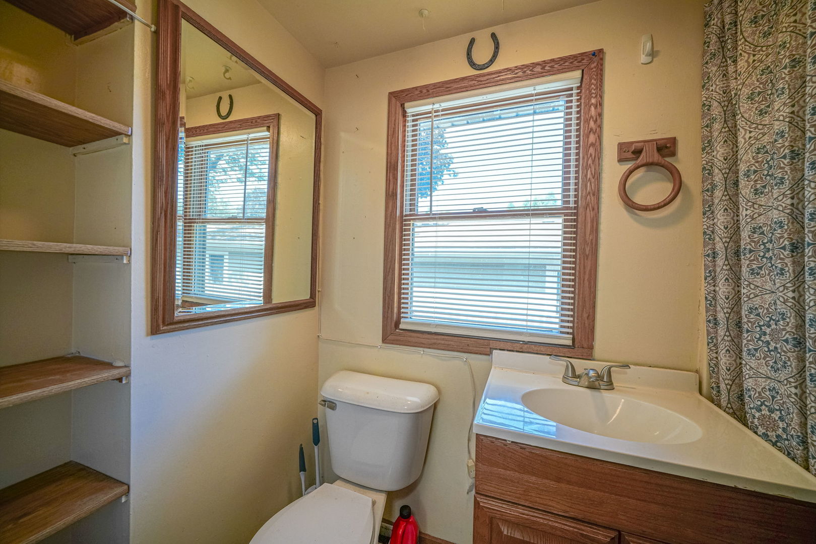 710 Glidden Avenue Property Photo 8