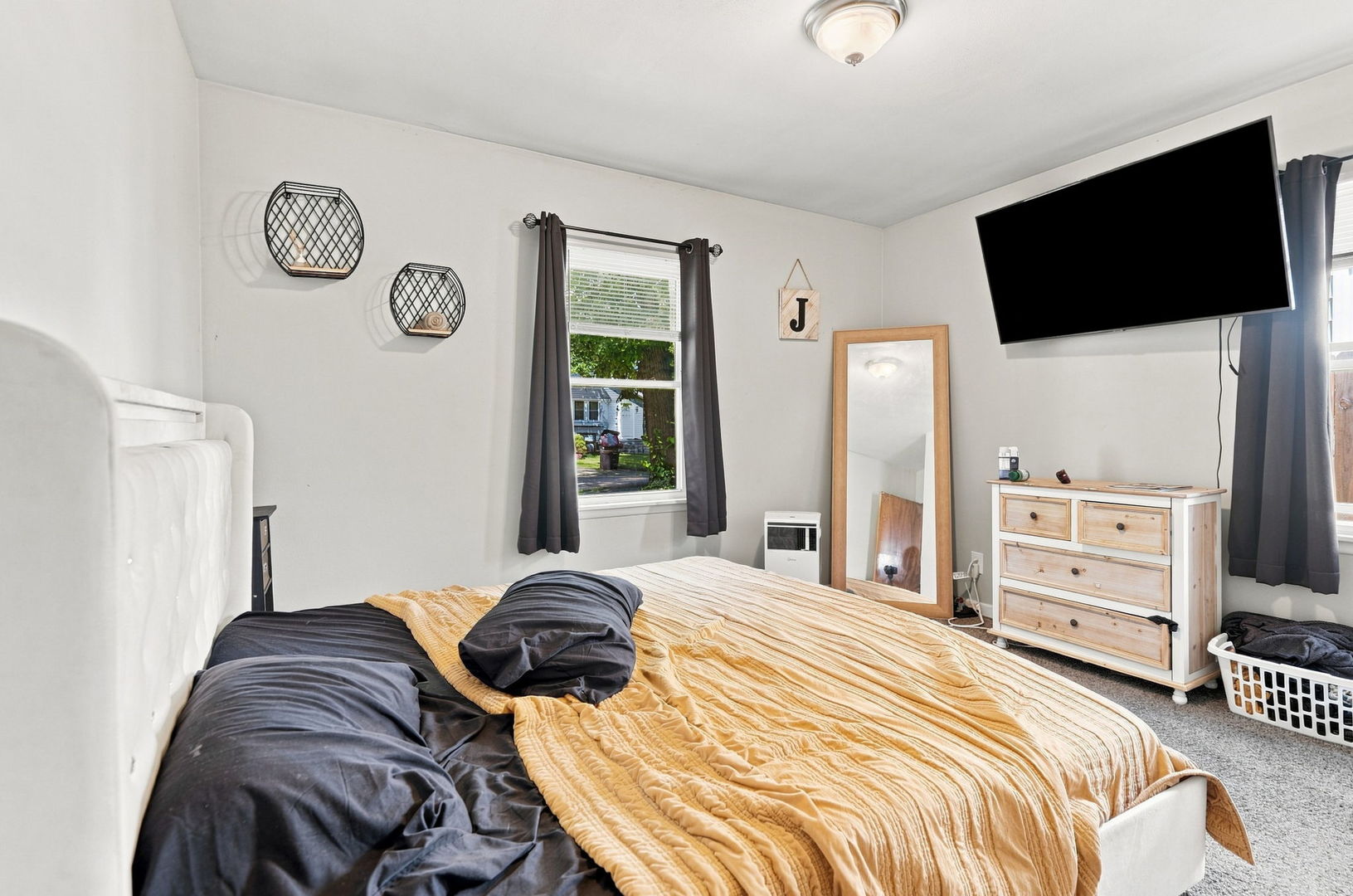 1839 31st Street Property Photo 9