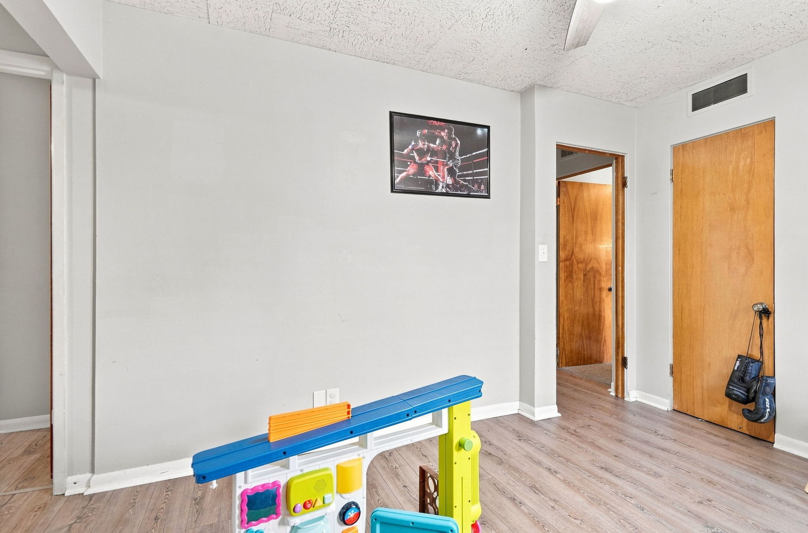 1839 31st Street Property Photo 12