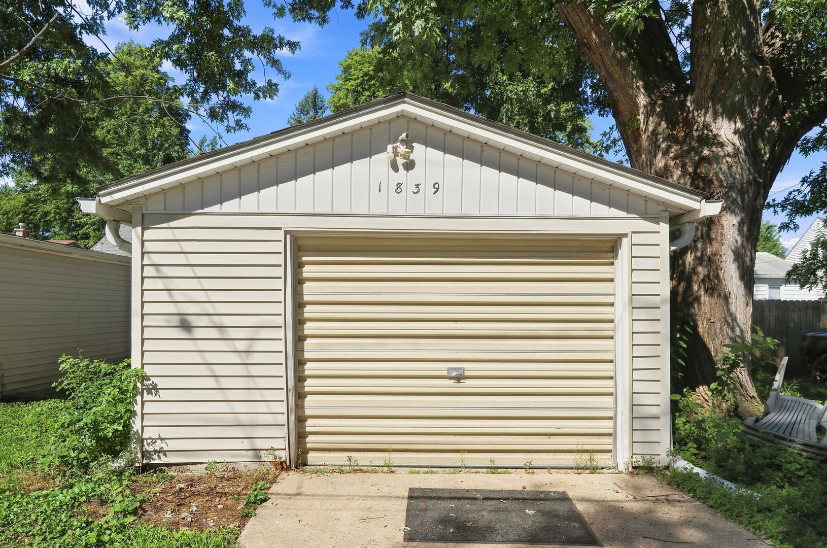 1839 31st Street Property Photo 21