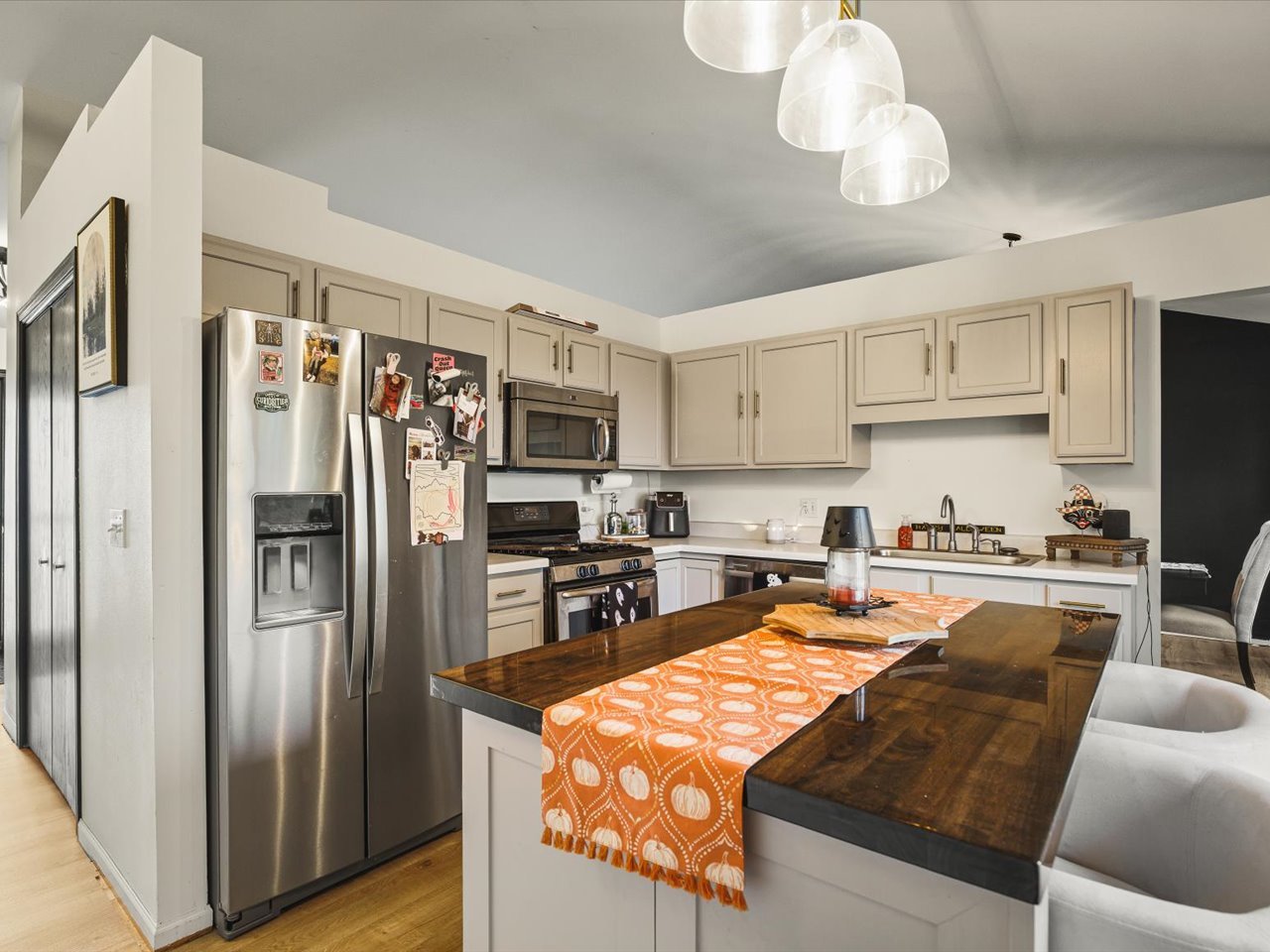 7284 Thomas Drive Property Photo 13