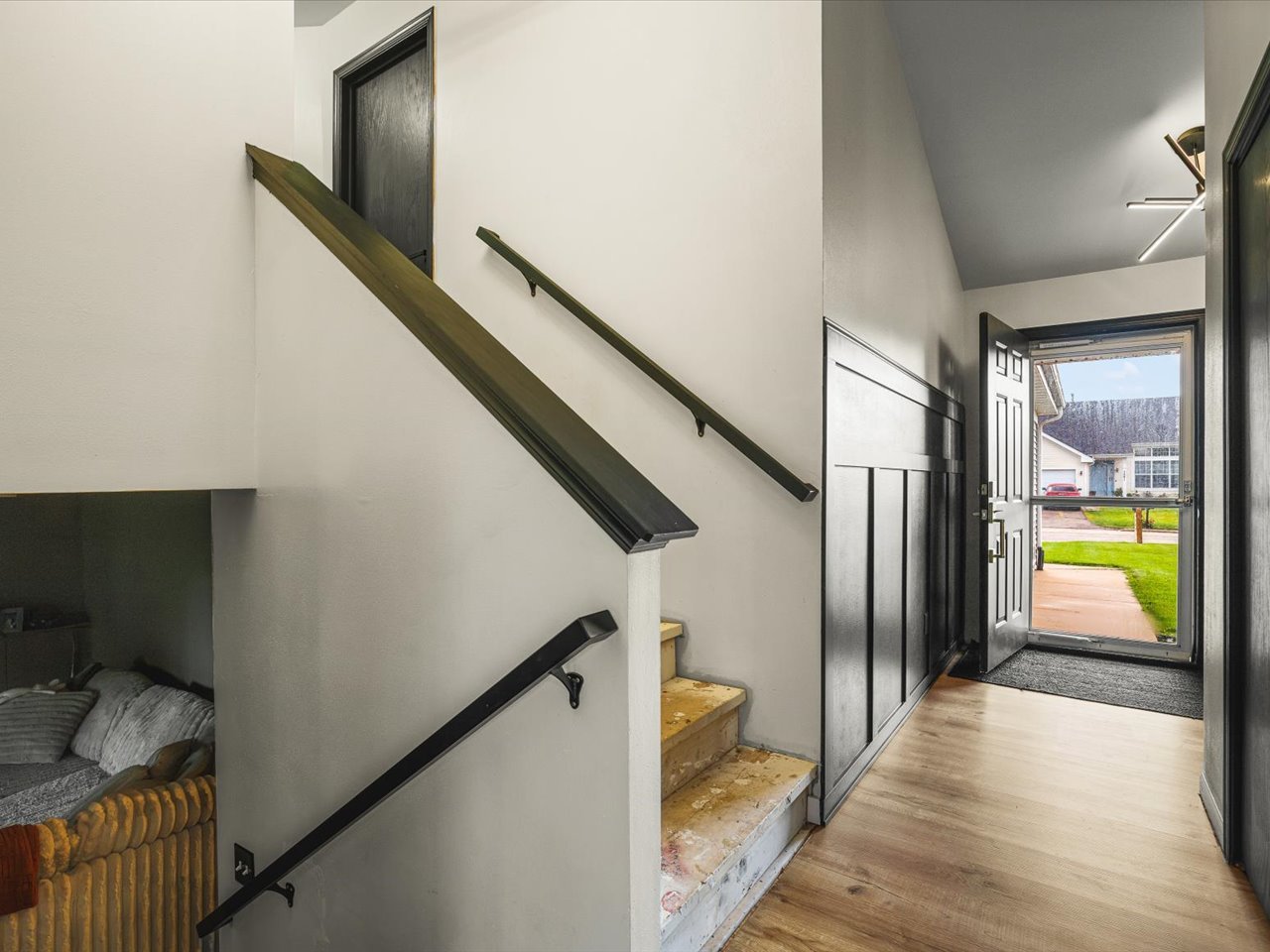 7284 Thomas Drive Property Photo 16
