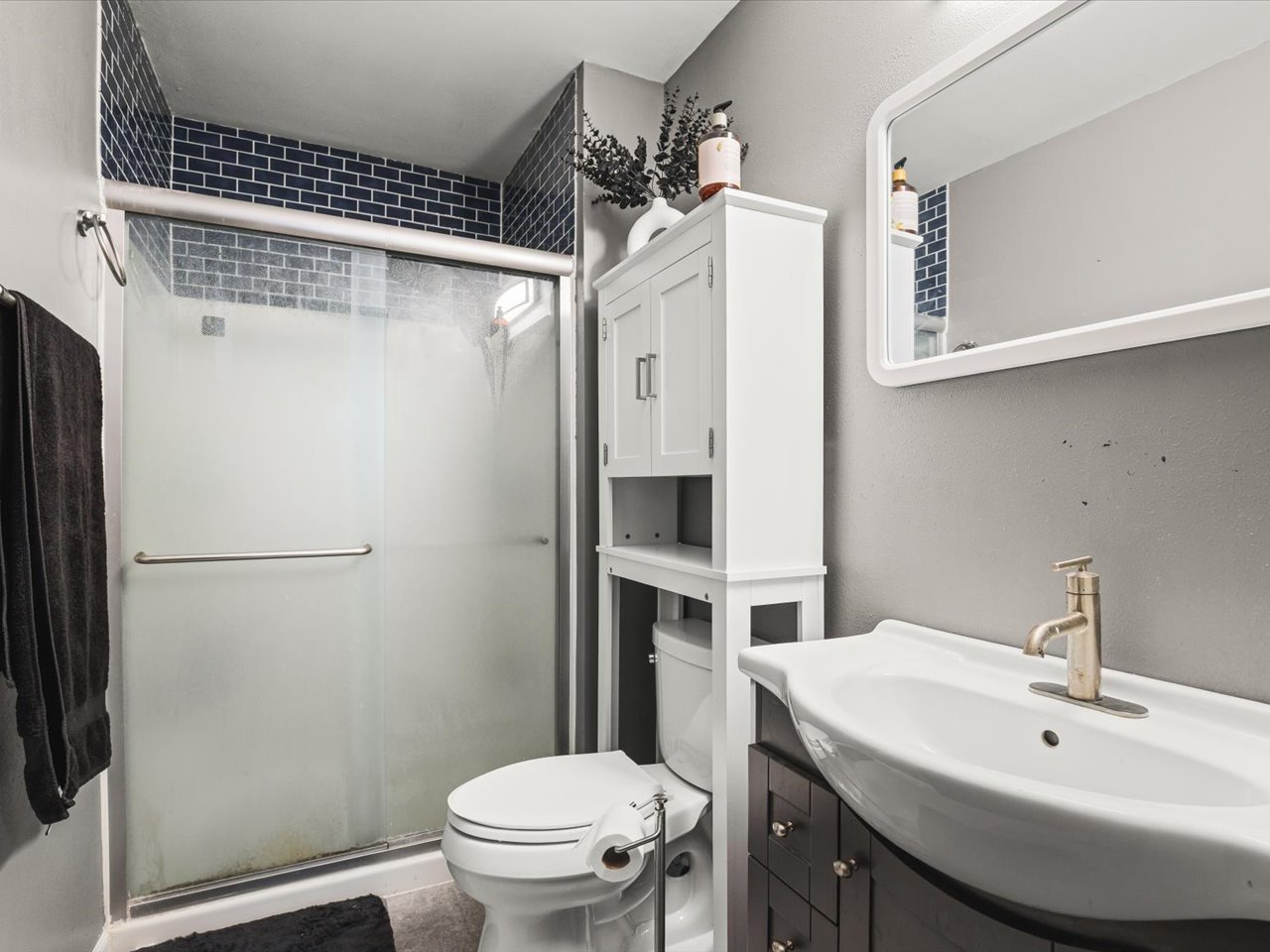 7284 Thomas Drive Property Photo 28
