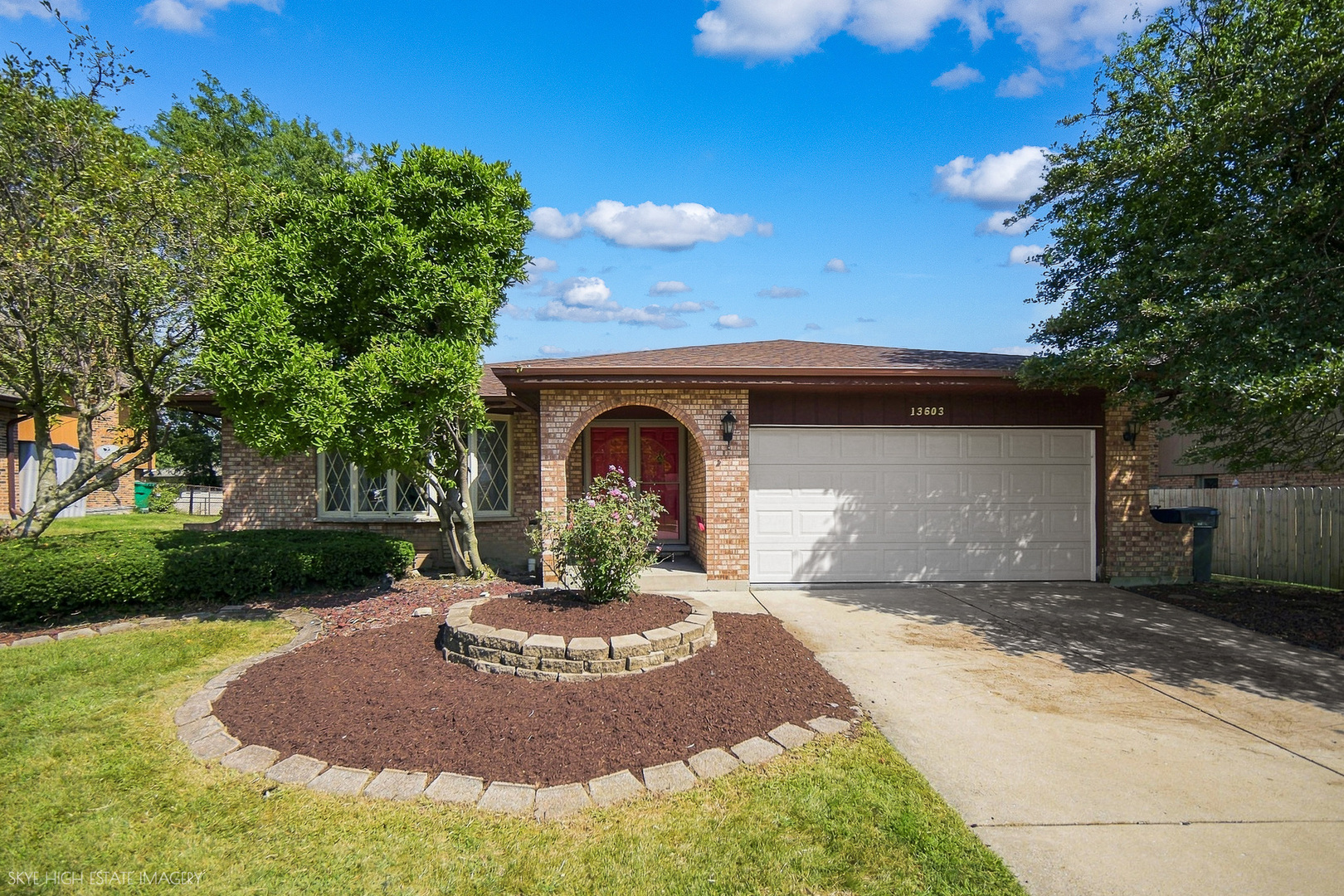 13603 S 84th Avenue Property Photo 1