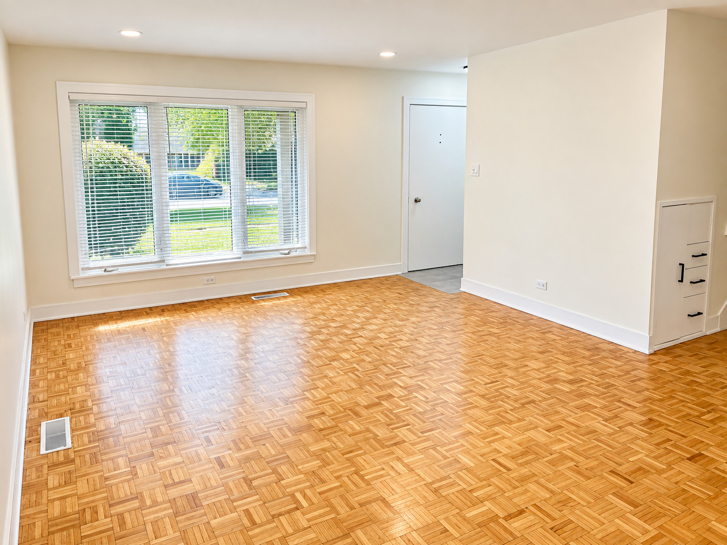 12751562 Property Photo 6