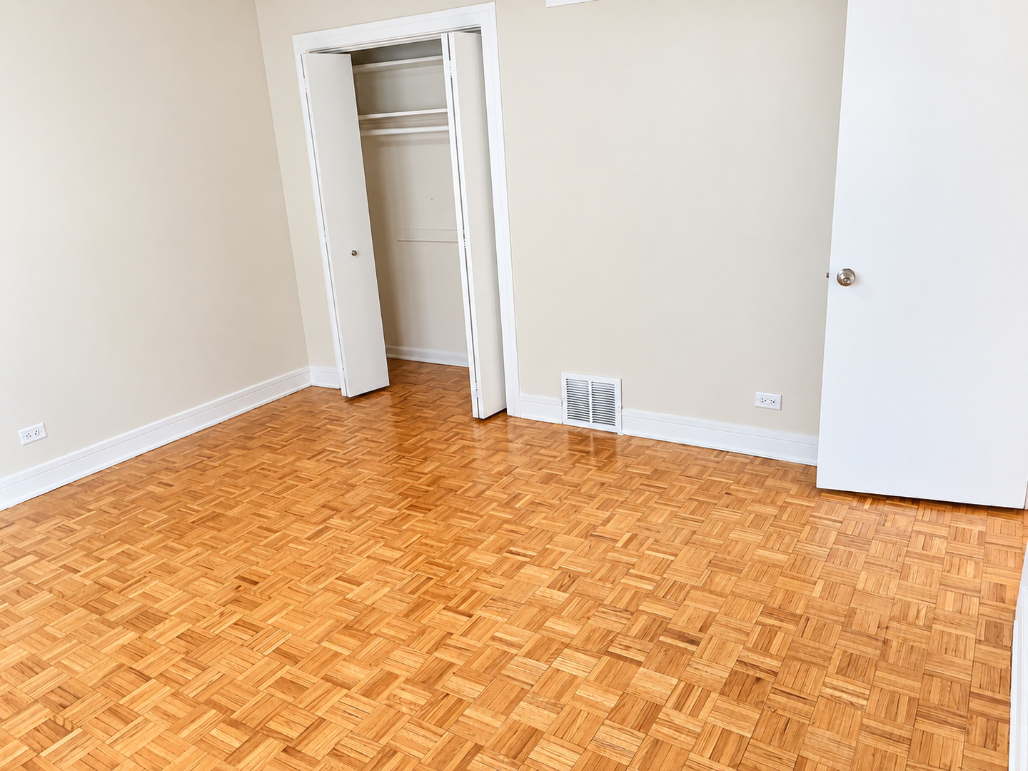 12751562 Property Photo 15