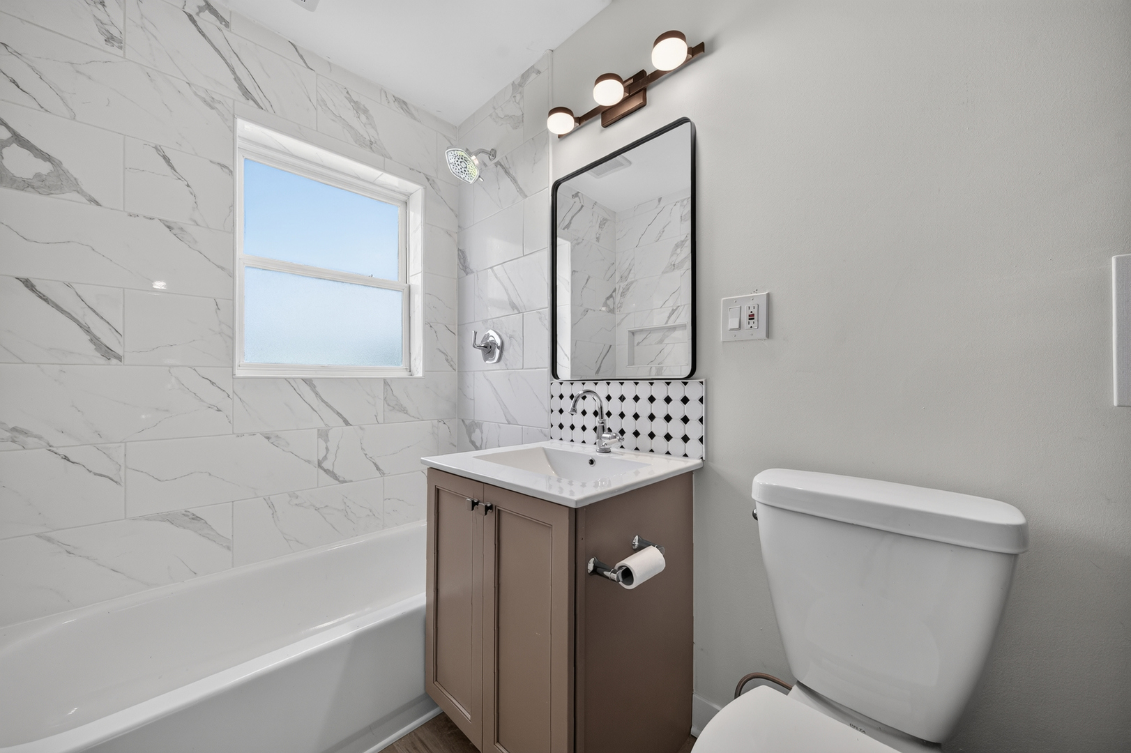 1009 Highland Avenue Property Photo 9