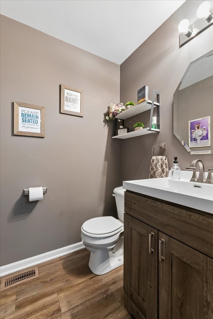 1212 Colaric Drive Property Photo 9