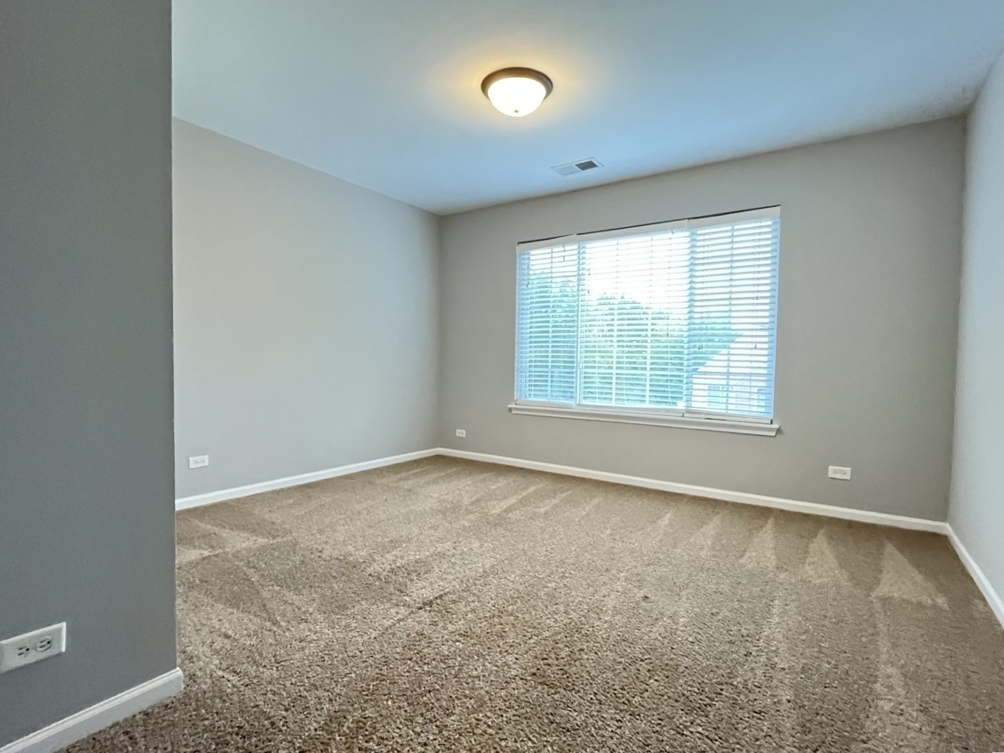 2009 Concord Drive Property Photo 15