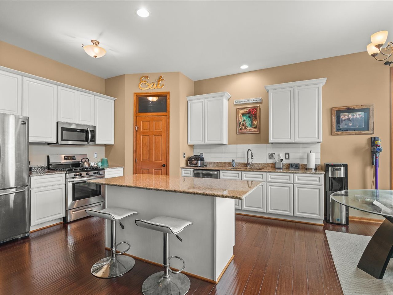 411 Hughes Parkway Property Photo 10