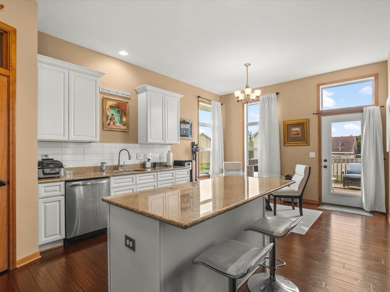411 Hughes Parkway Property Photo 11