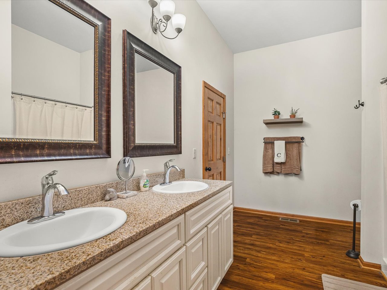 411 Hughes Parkway Property Photo 20