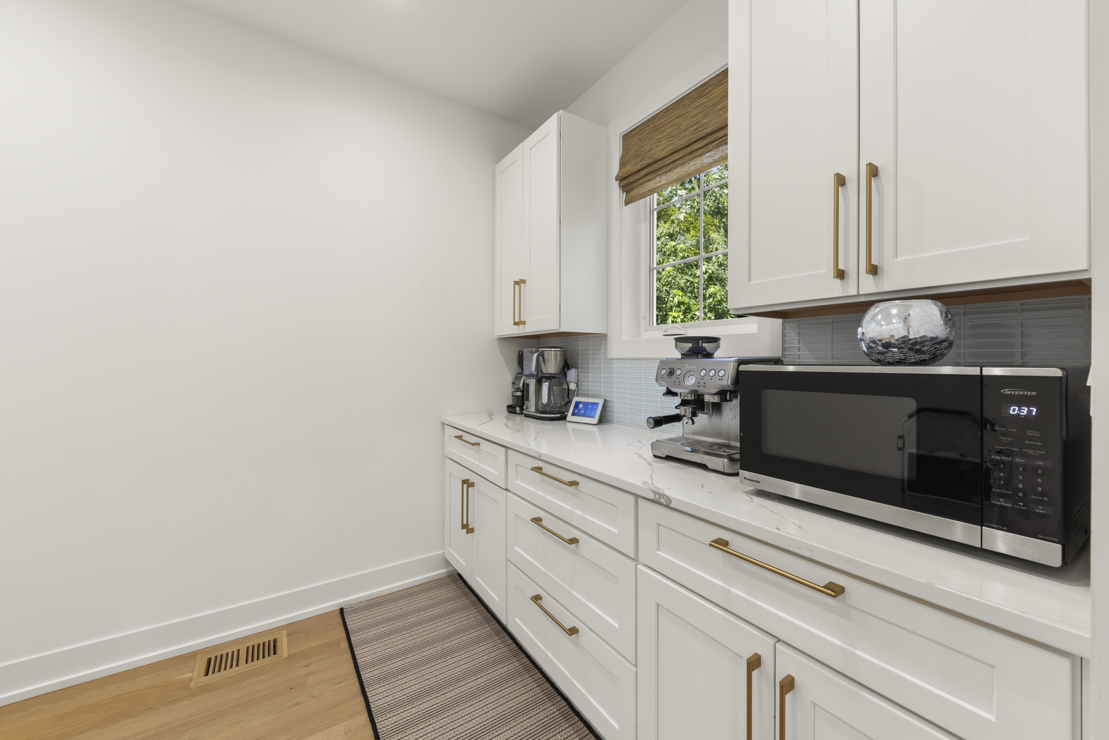 951 N Harvard Avenue Property Photo 11