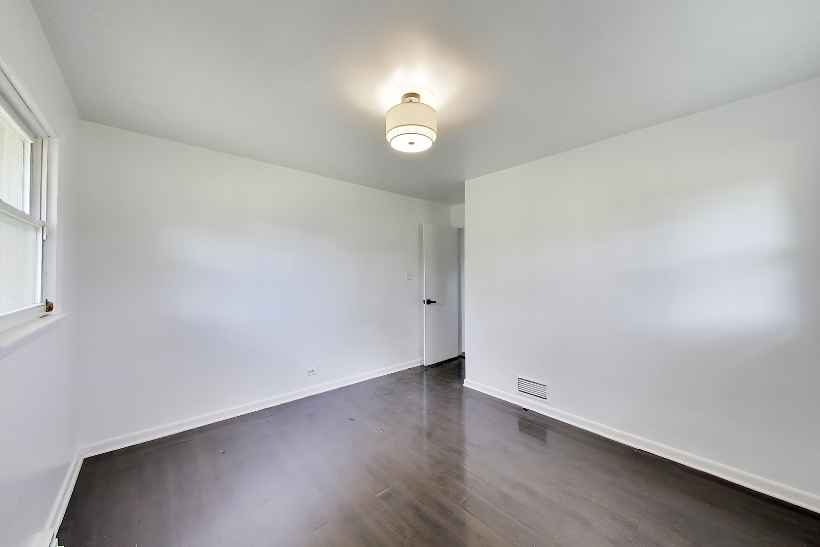 19112 S Champlain Avenue Property Photo 7