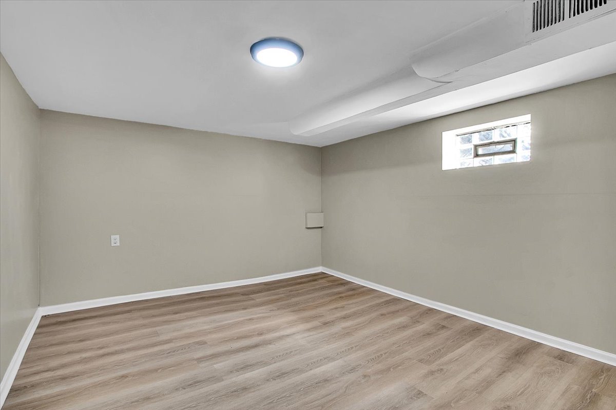 659 W 129th Place Property Photo 23