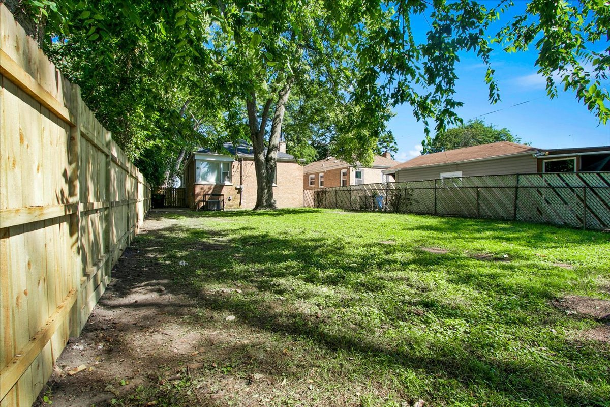 659 W 129th Place Property Photo 28