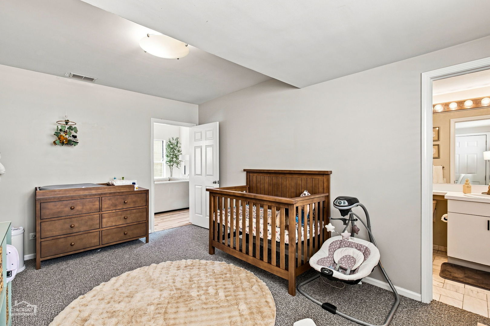 1640 W Diversey Avenue 6 Property Photo 25