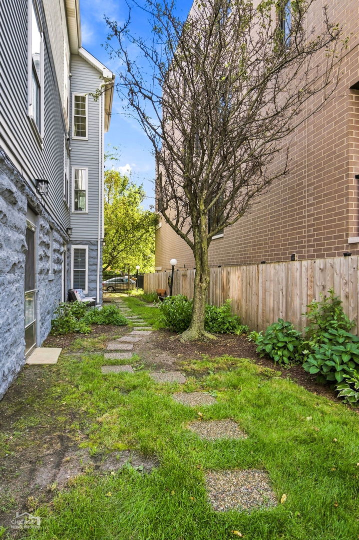 1640 W Diversey Avenue 6 Property Photo 30