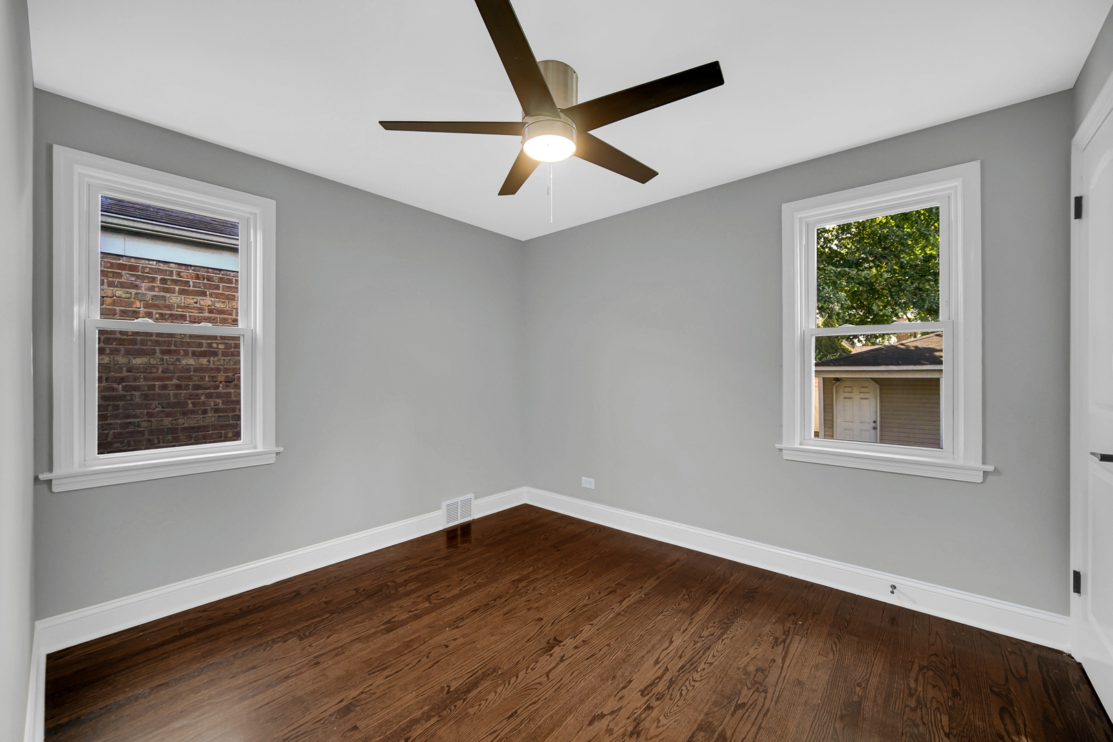 7914 S Richmond Street Property Photo 14