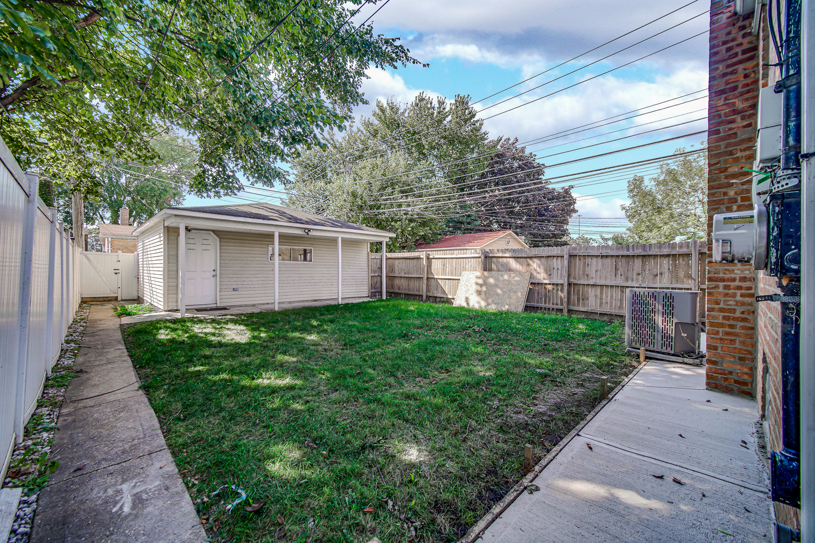 7914 S Richmond Street Property Photo 20