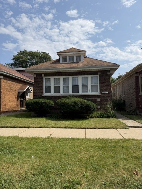 8741 S Laflin Street Property Photo 1
