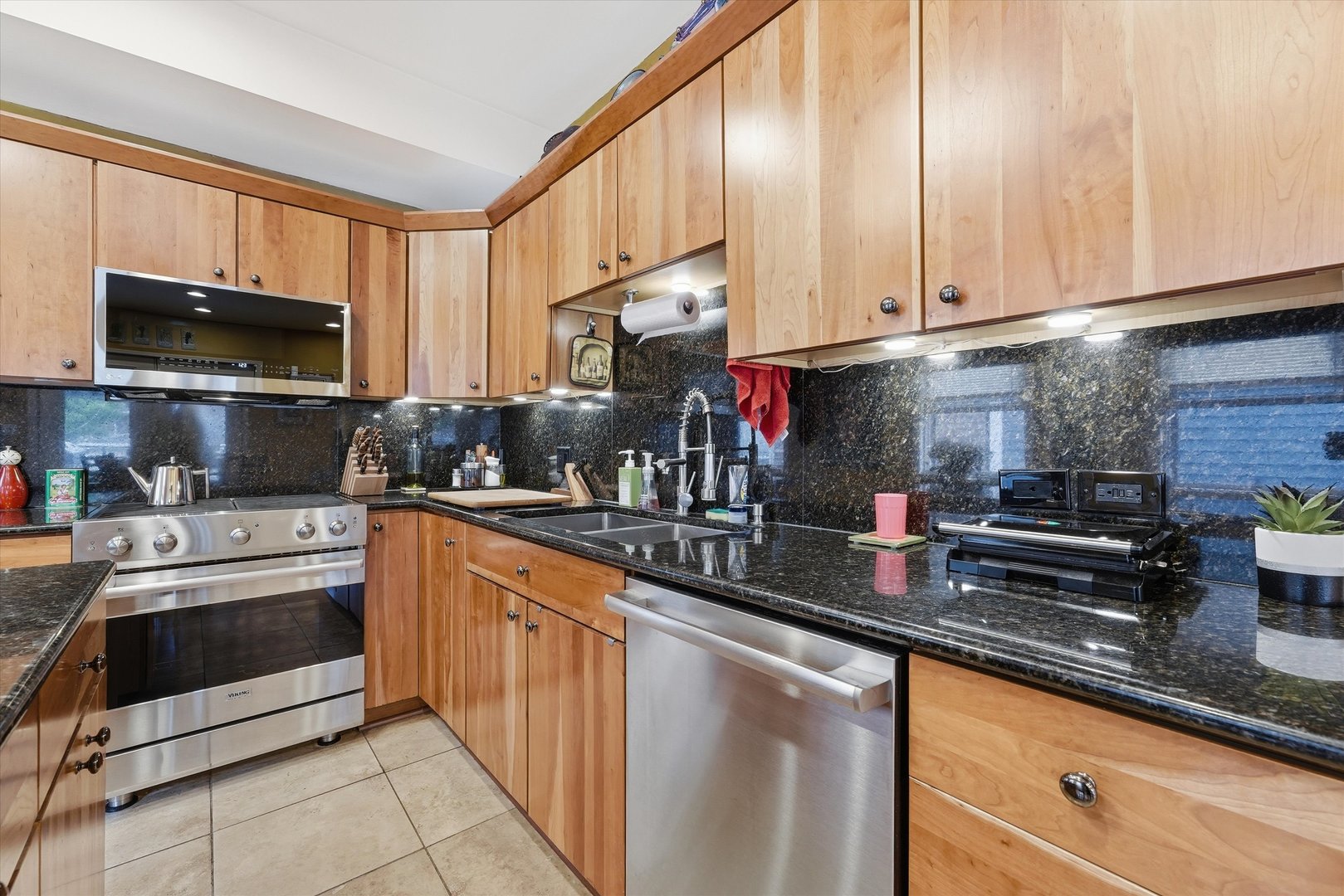 3619 S Parnell Avenue Property Photo 17